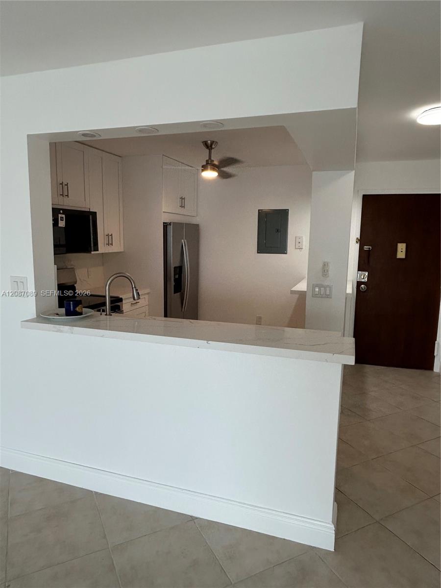 110 S Shore Drive 4e Property Photo 7