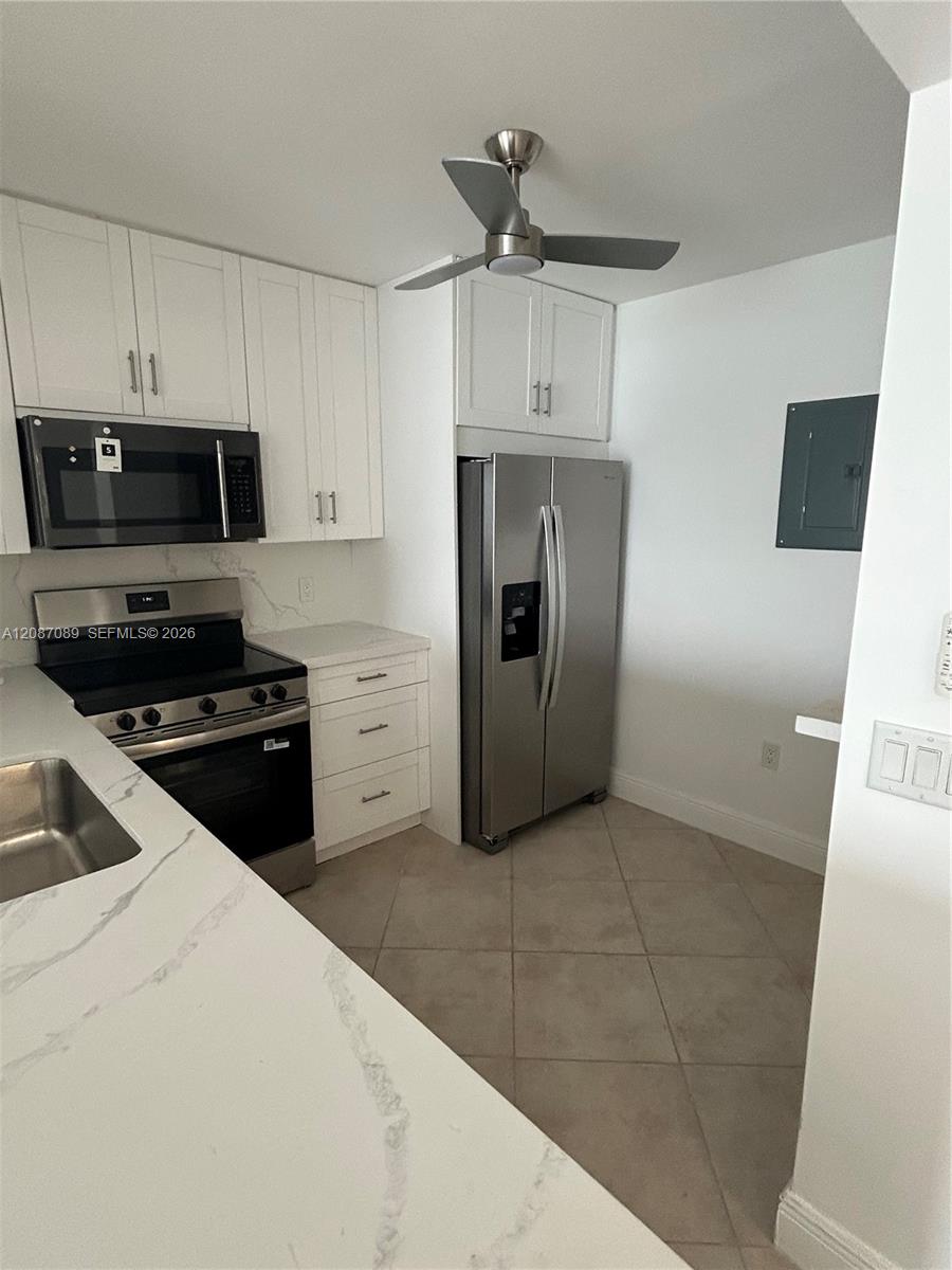 110 S Shore Drive 4e Property Photo 9