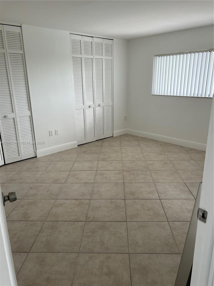 110 S Shore Drive 4e Property Photo 13