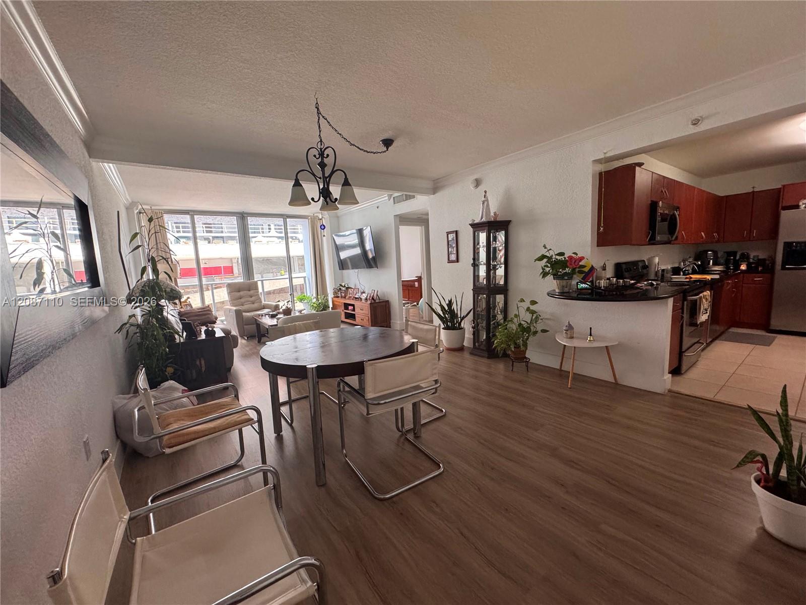 401 69th Street 407 Property Photo 1