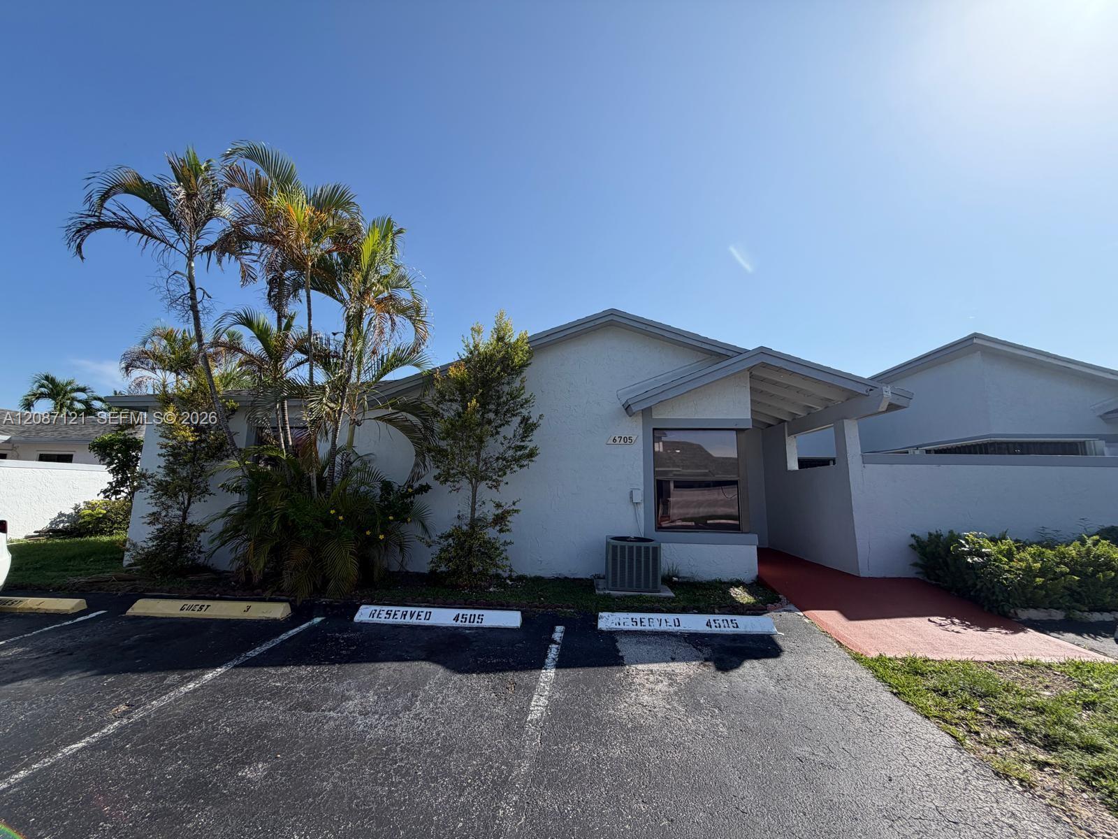 6705 Sw 152nd Place 45-05 Property Photo 1