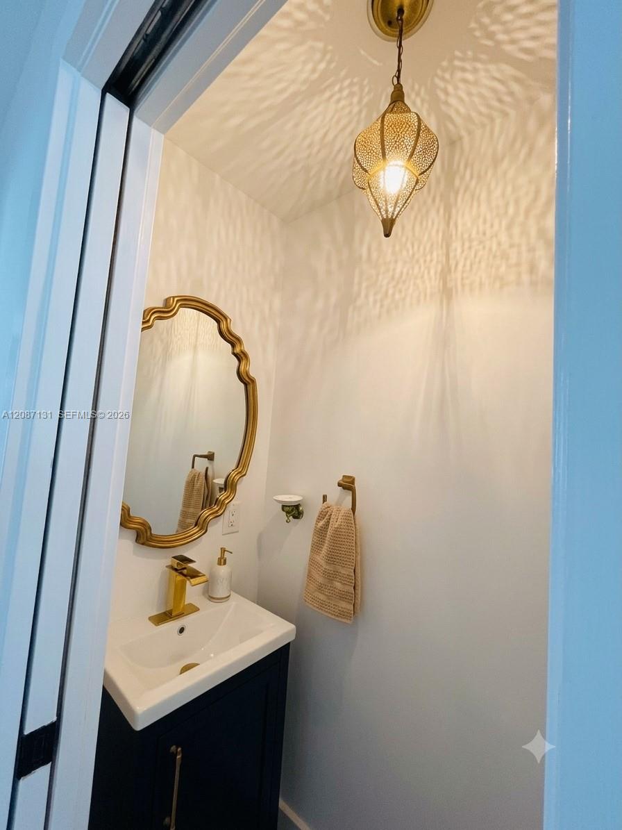 A12087131 Property Photo 11