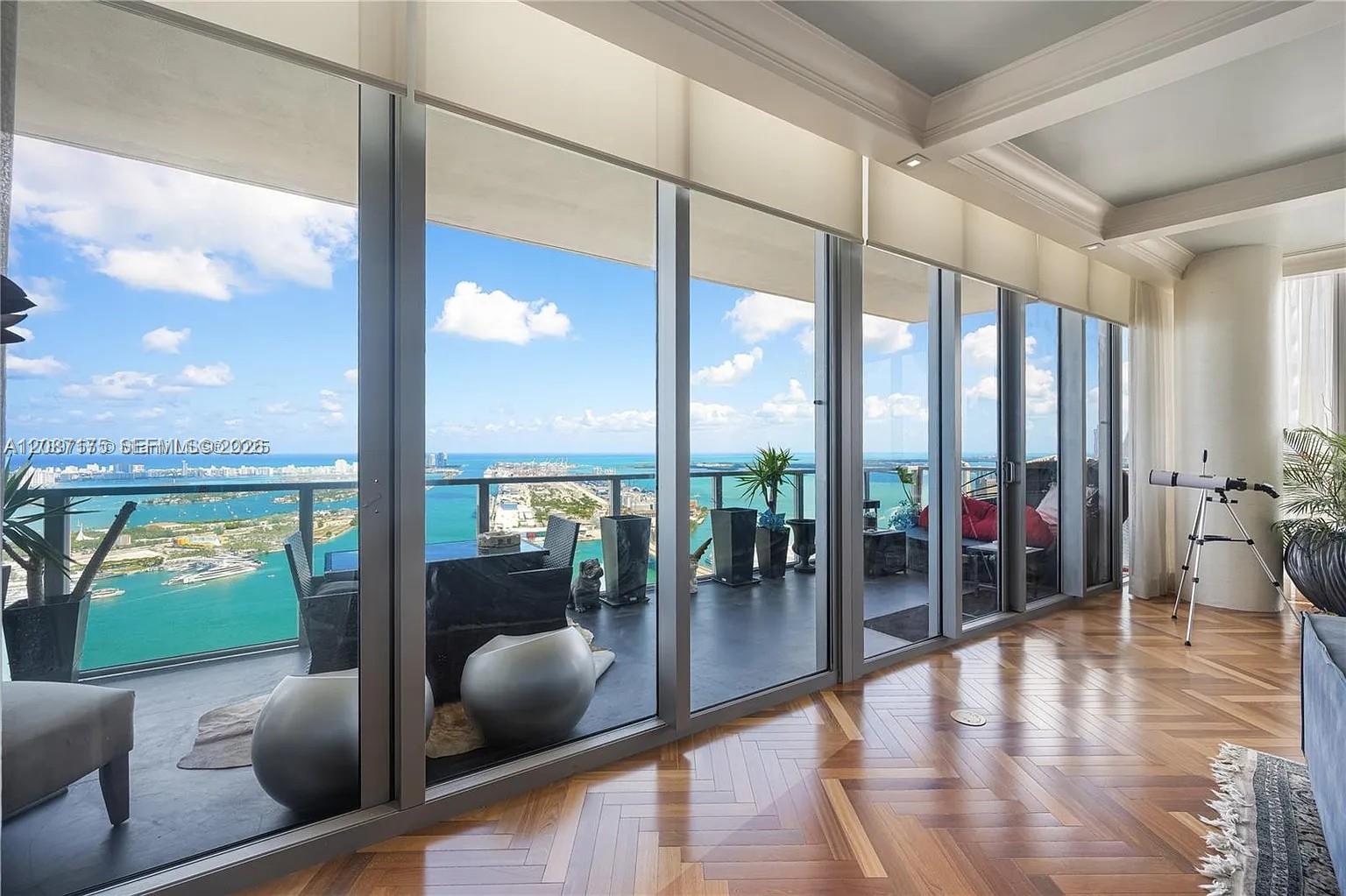 A12087175 Property Photo 10