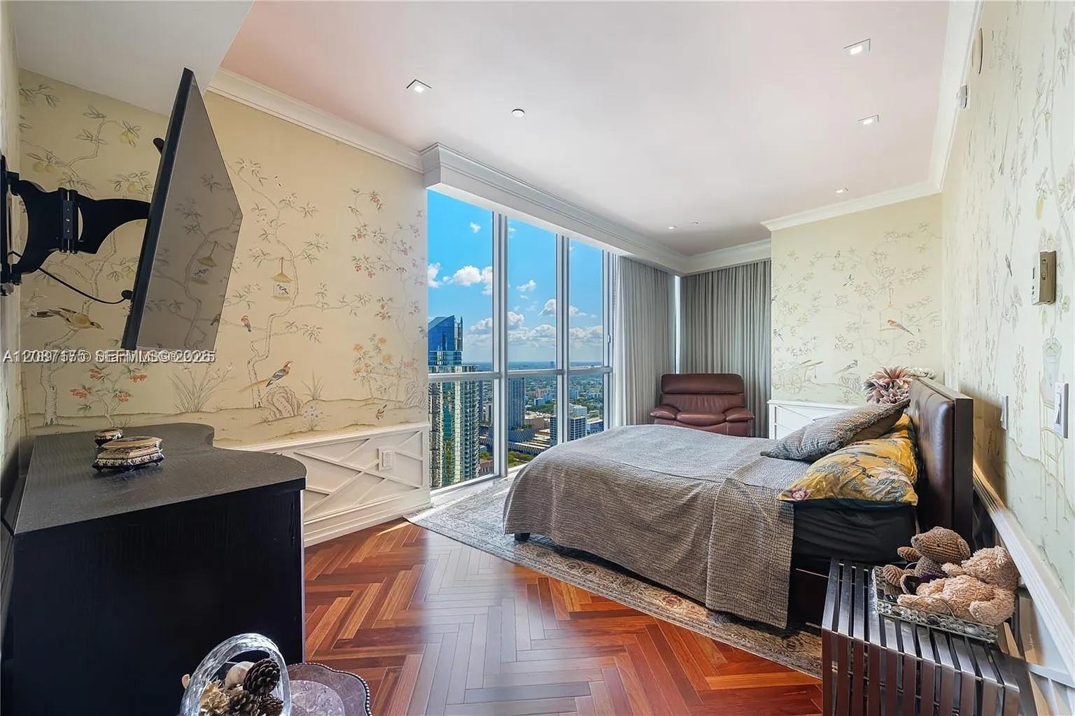 A12087175 Property Photo 19