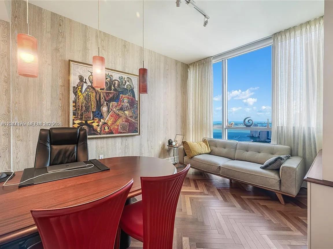 A12087175 Property Photo 27