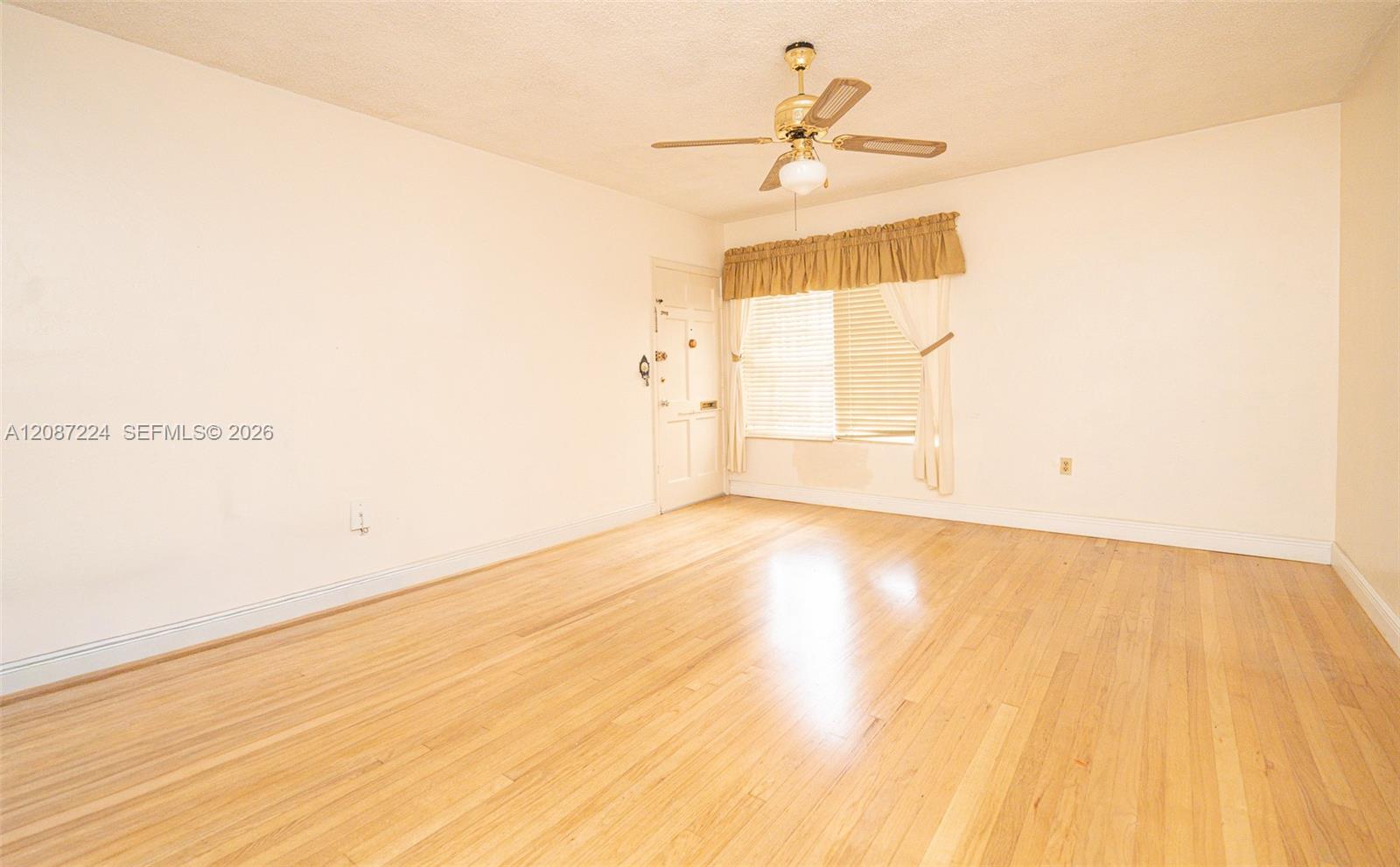 637 SW 11th Street 6W
