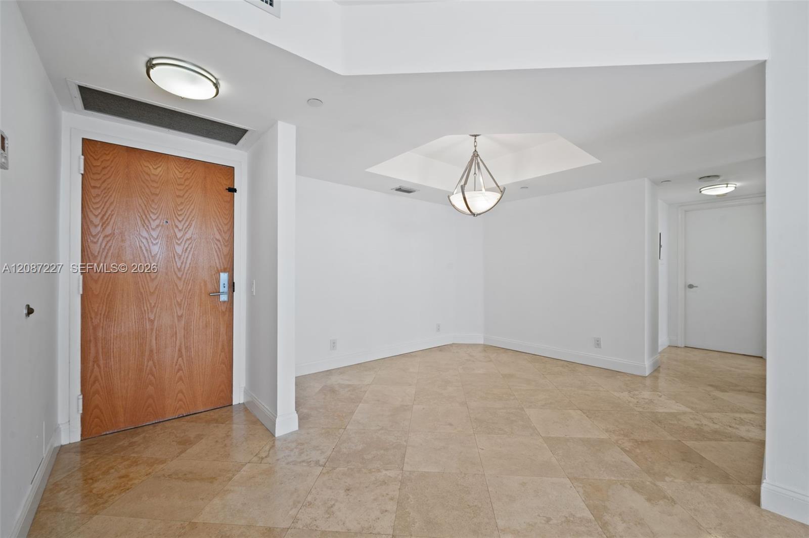 3640 Yacht Club Drive 1807 Property Photo 5
