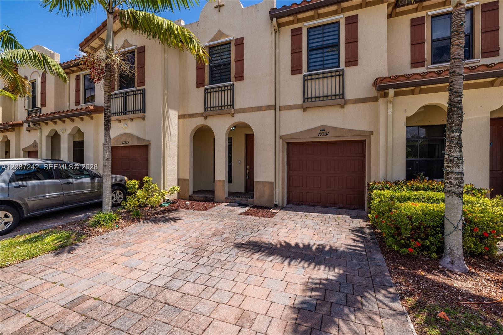 17531 Sw 153rd Path Property Photo 2