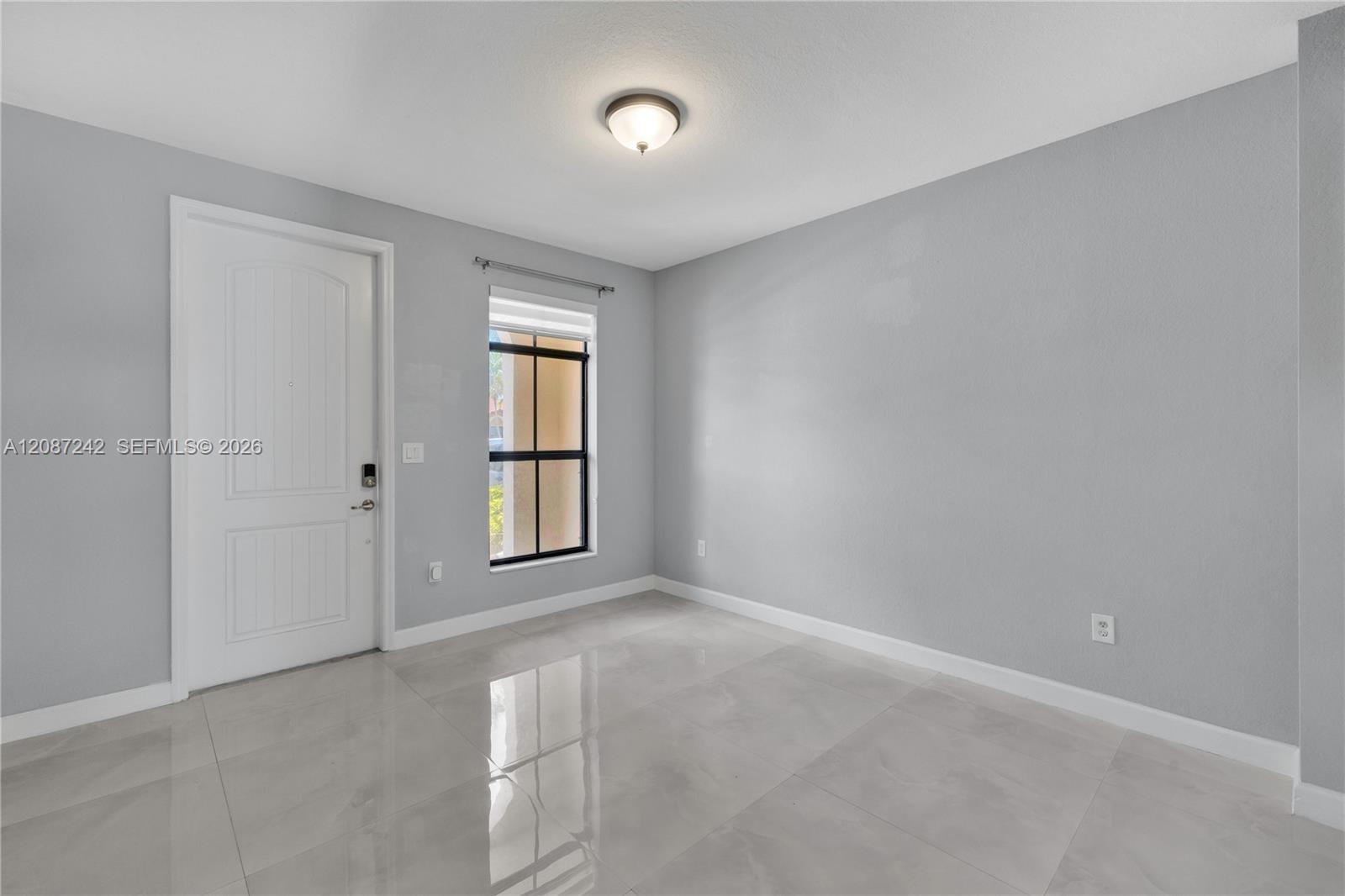 17531 Sw 153rd Path Property Photo 5