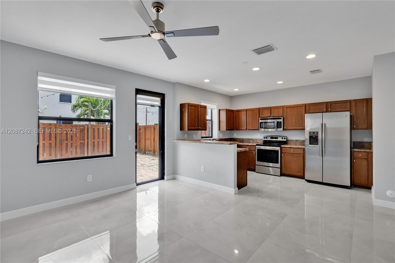 17531 Sw 153rd Path Property Photo 8