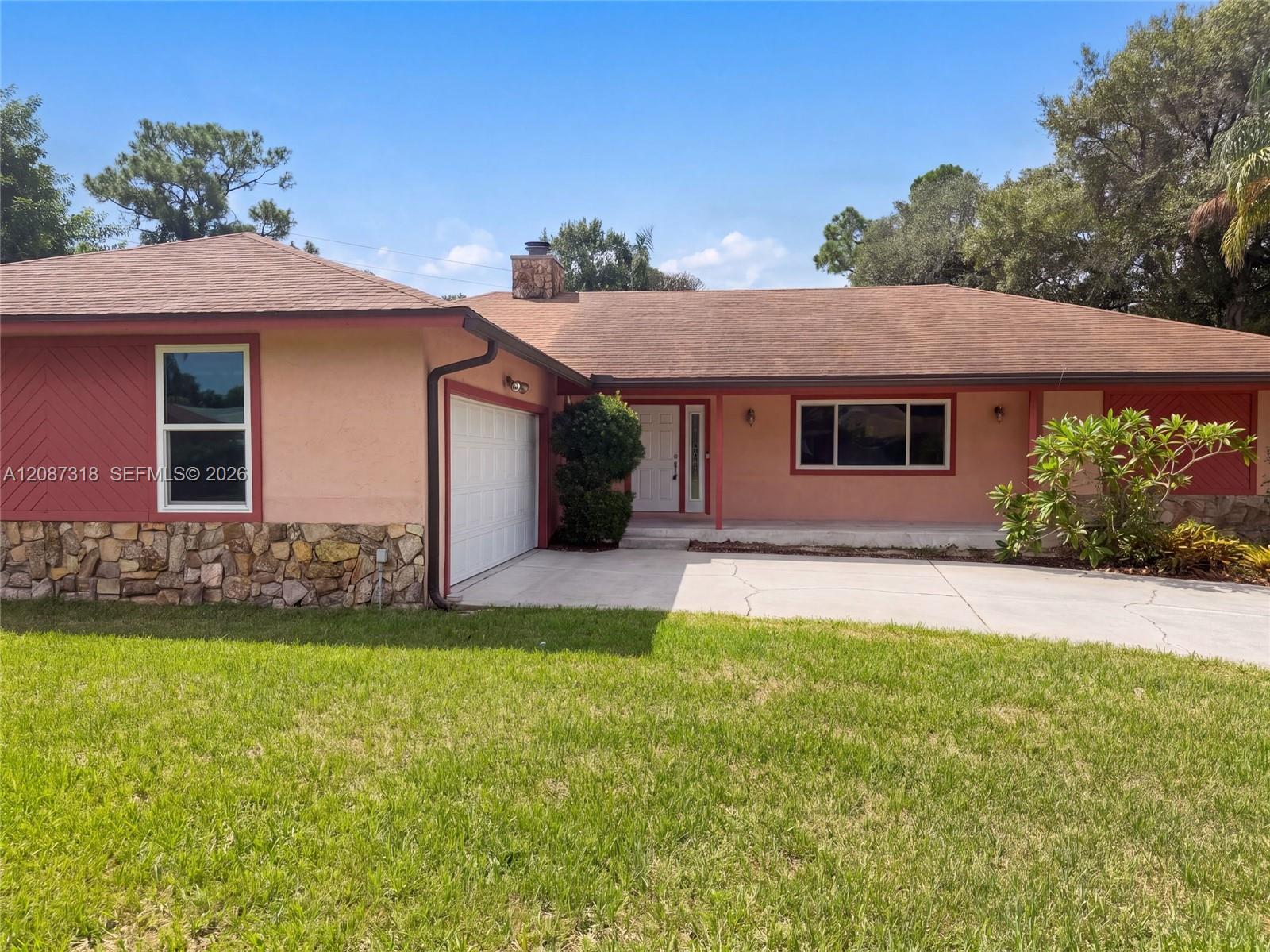 3123 Se Quanset Circle Property Photo 1
