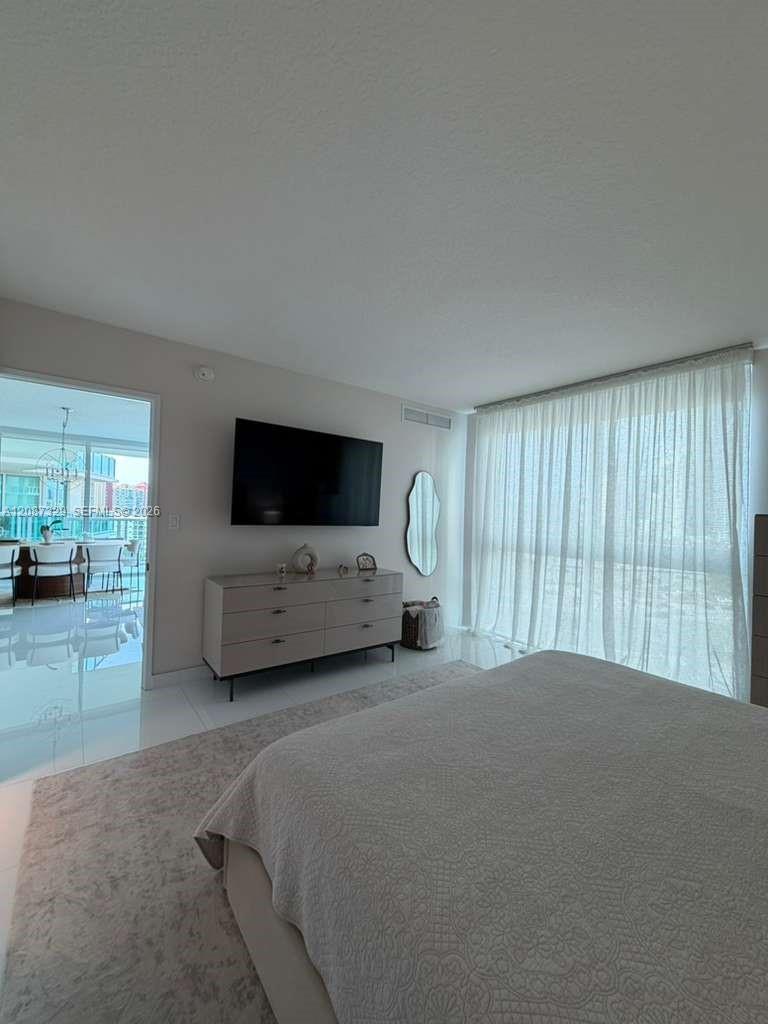 200 Sunny Isles Boulevard 2-1001 Property Photo 17