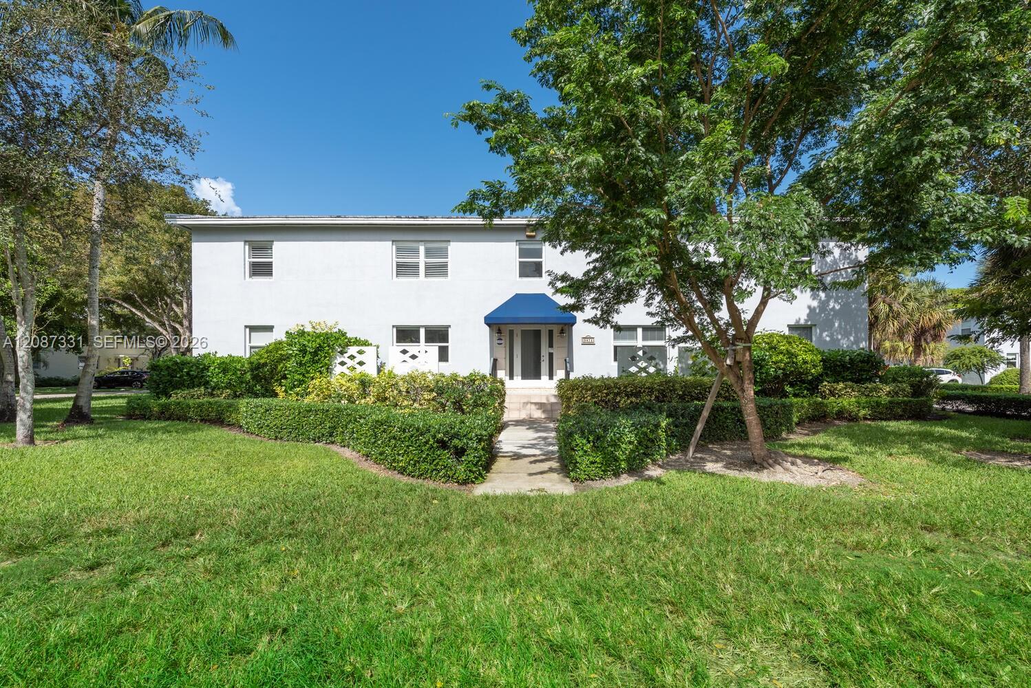 5471 Sw 78th Street 16d Property Photo 1