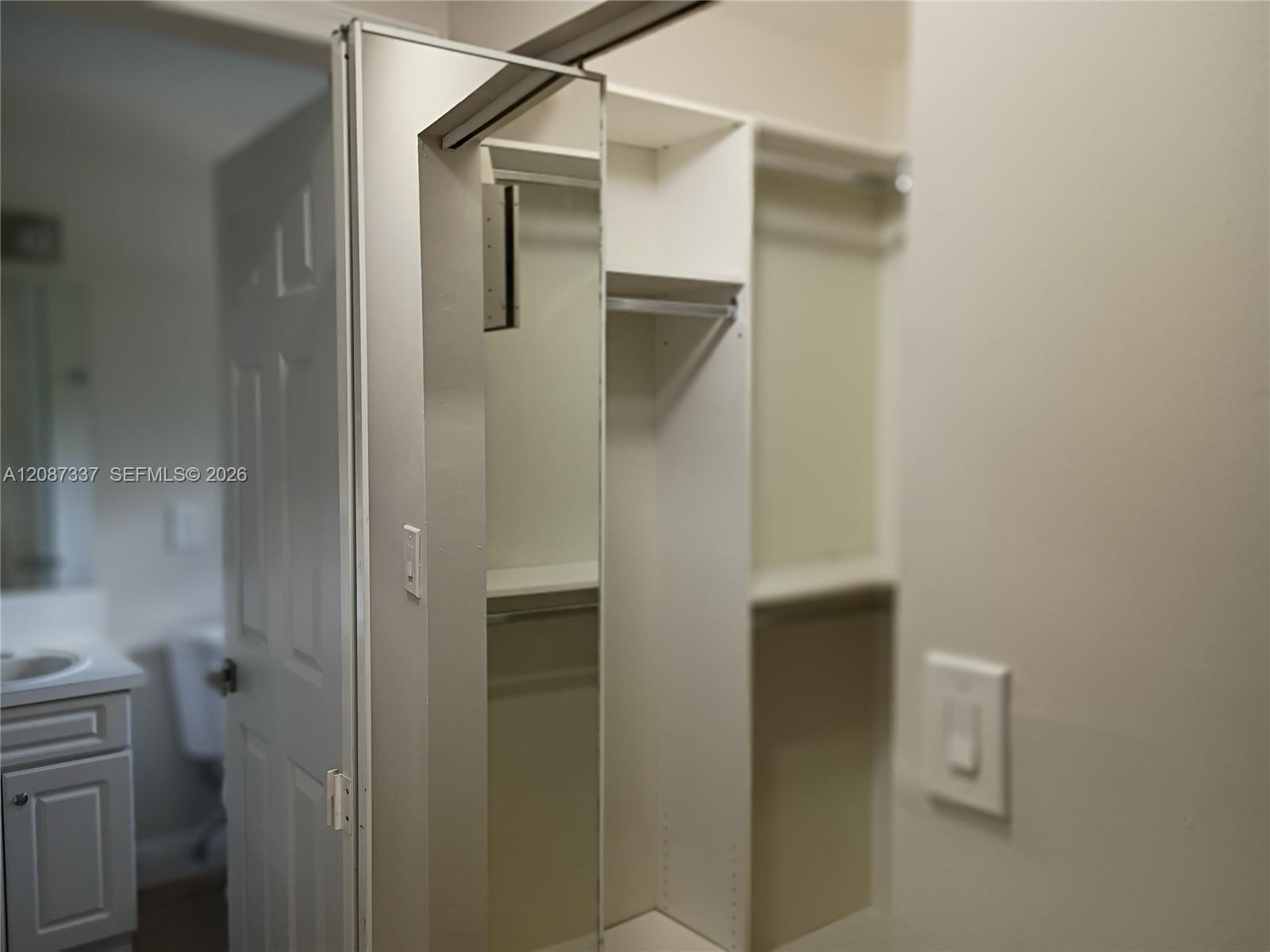 A12087337 Property Photo 12