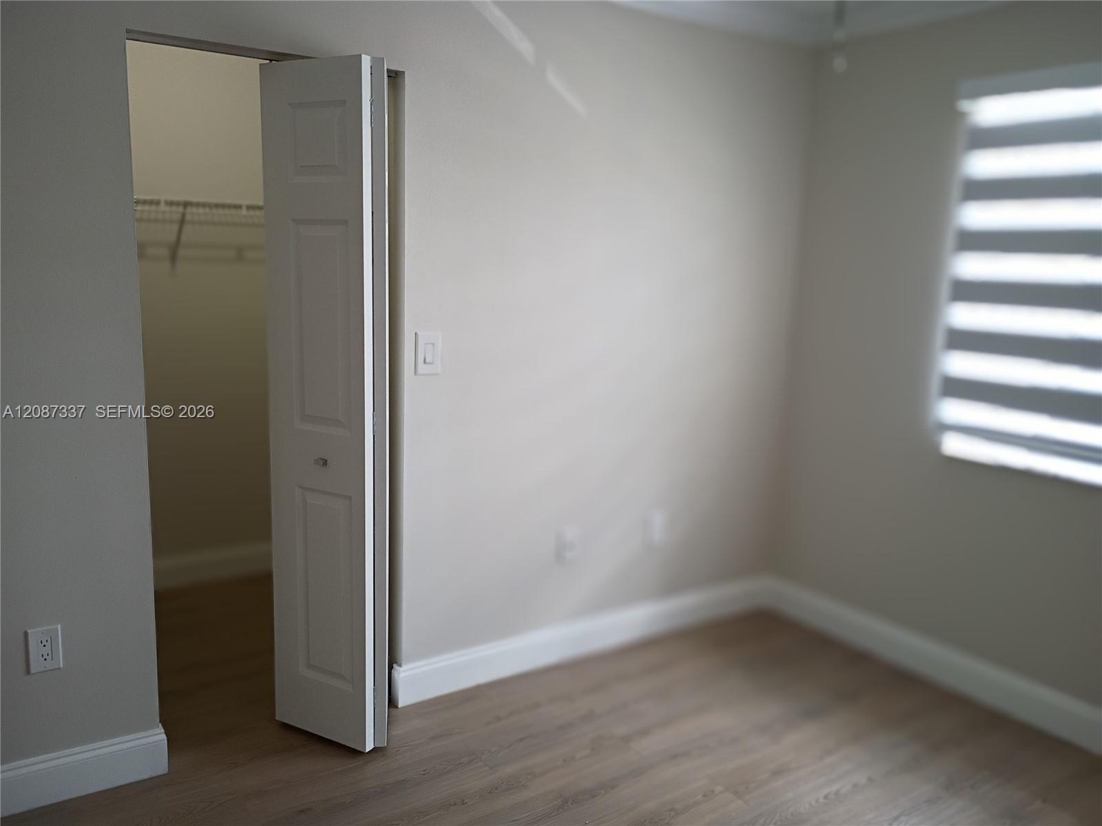 A12087337 Property Photo 17