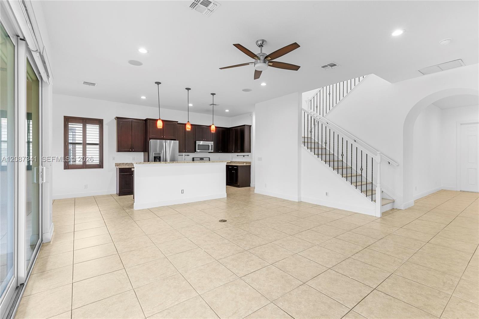 11925 Nw 82nd Street Property Photo 5