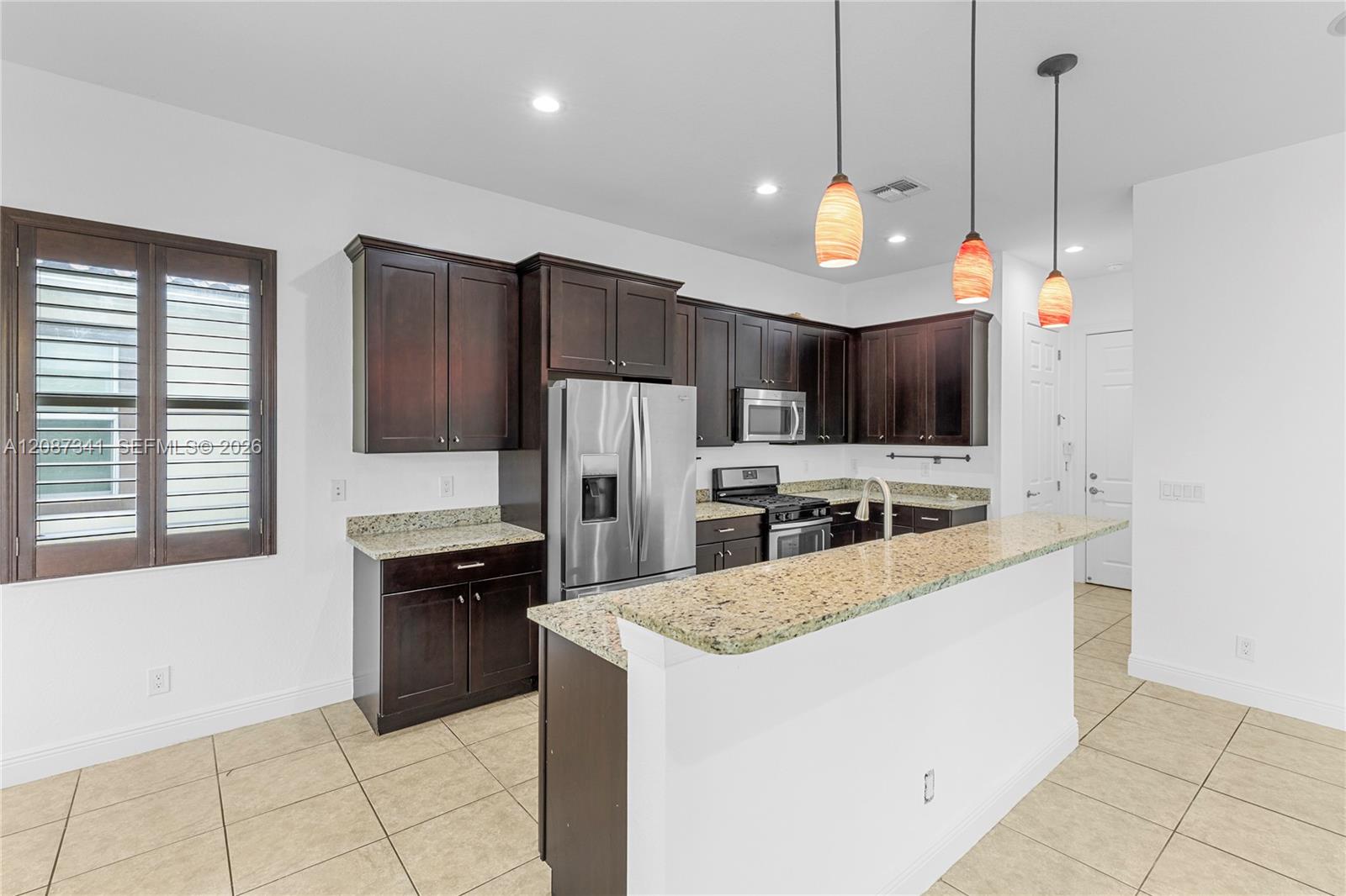 11925 Nw 82nd Street Property Photo 9