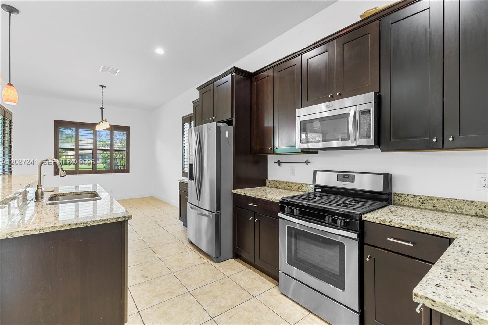 11925 Nw 82nd Street Property Photo 11