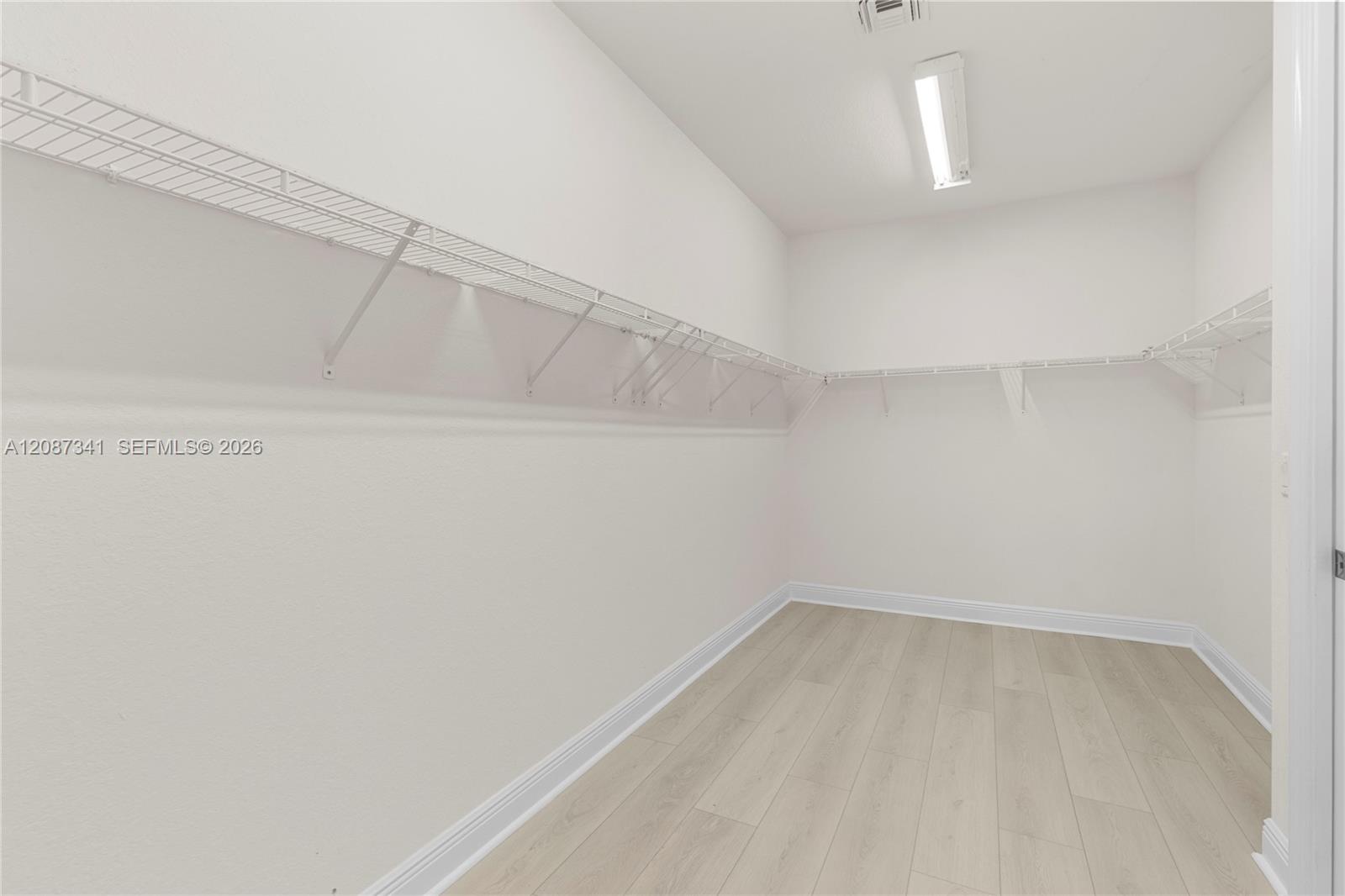 11925 Nw 82nd Street Property Photo 18