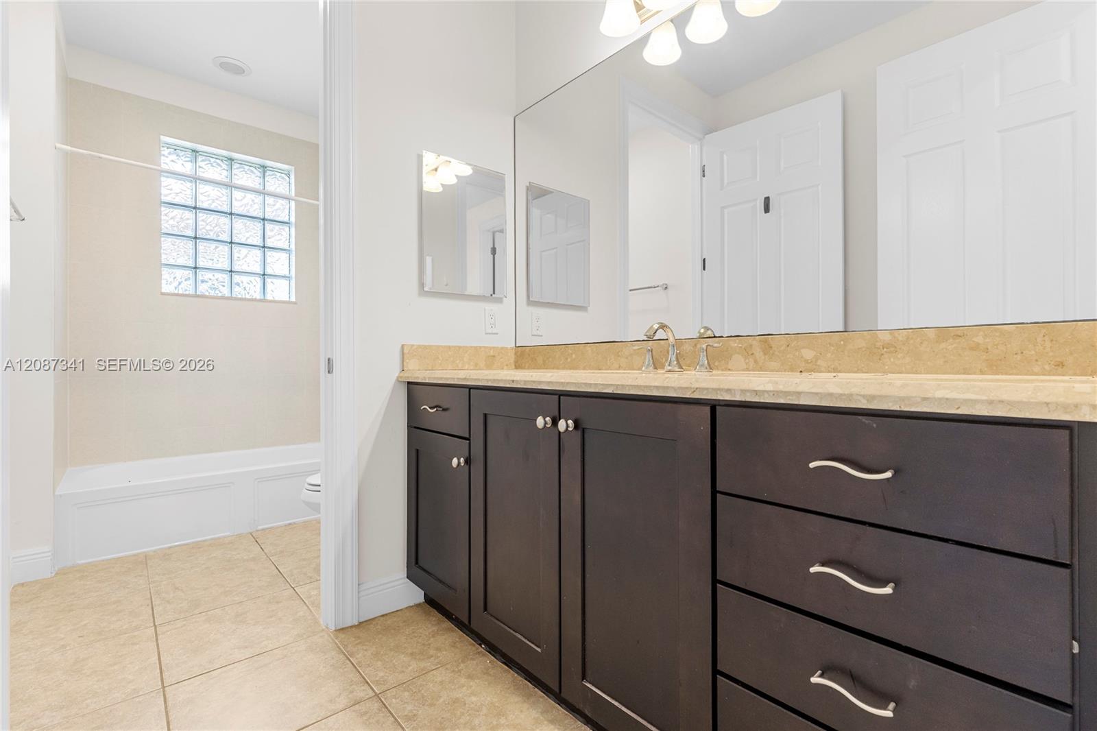 11925 Nw 82nd Street Property Photo 21