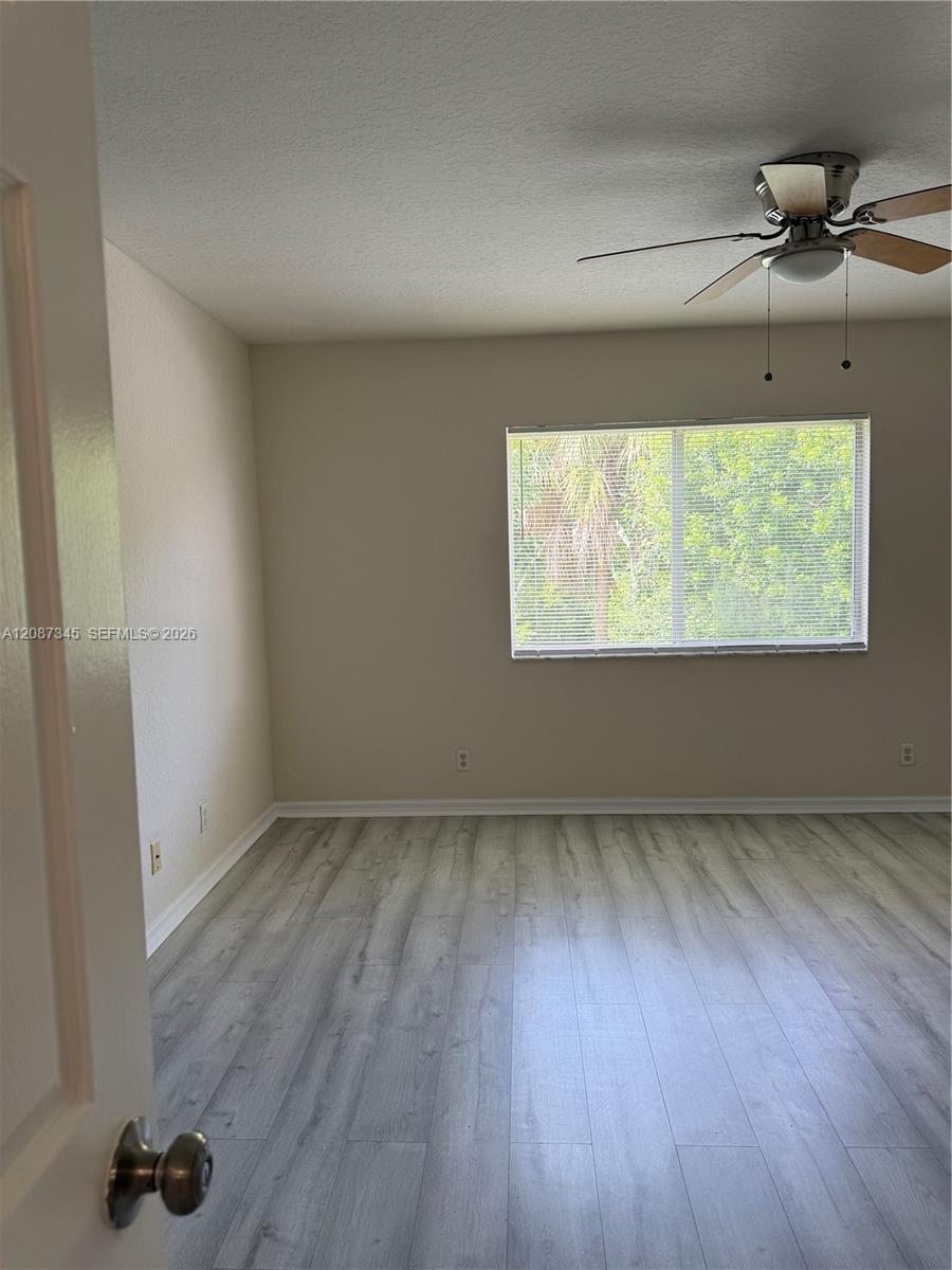 4550 Se Graham Drive Property Photo 7