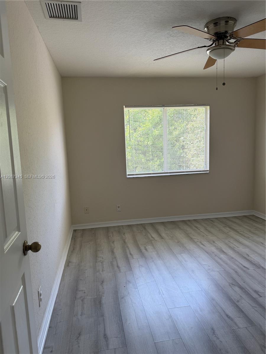 4550 Se Graham Drive Property Photo 10