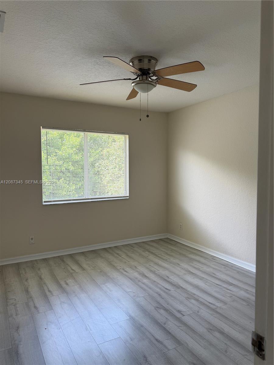 4550 Se Graham Drive Property Photo 11