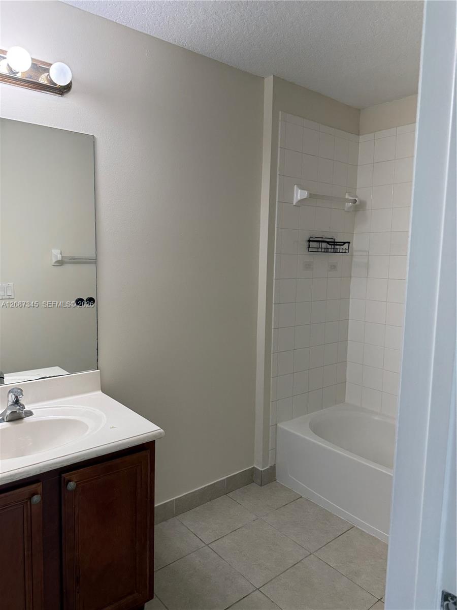 4550 Se Graham Drive Property Photo 13