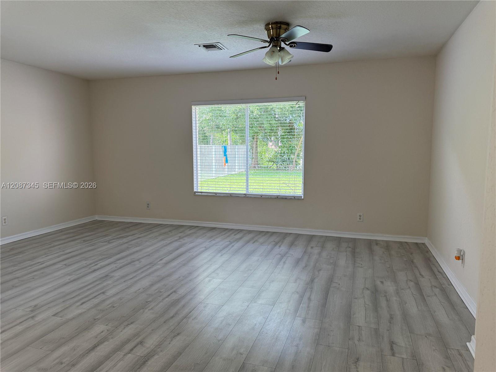 4550 Se Graham Drive Property Photo 17