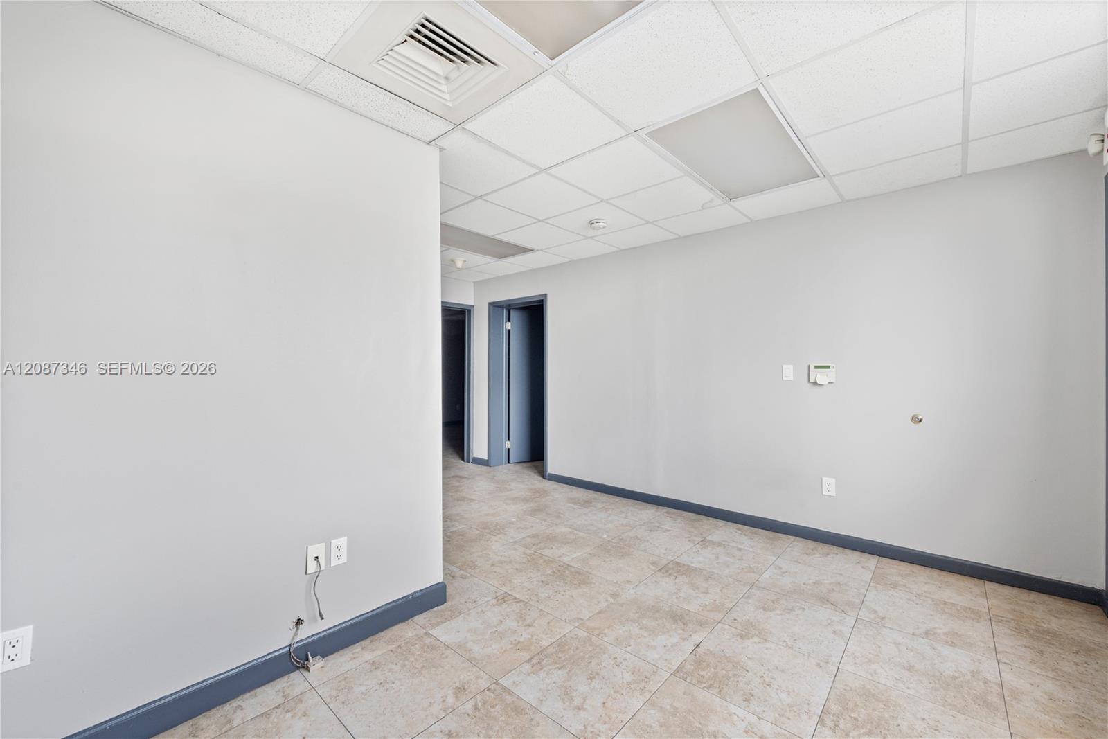 1050 E 24th Street Property Photo 22