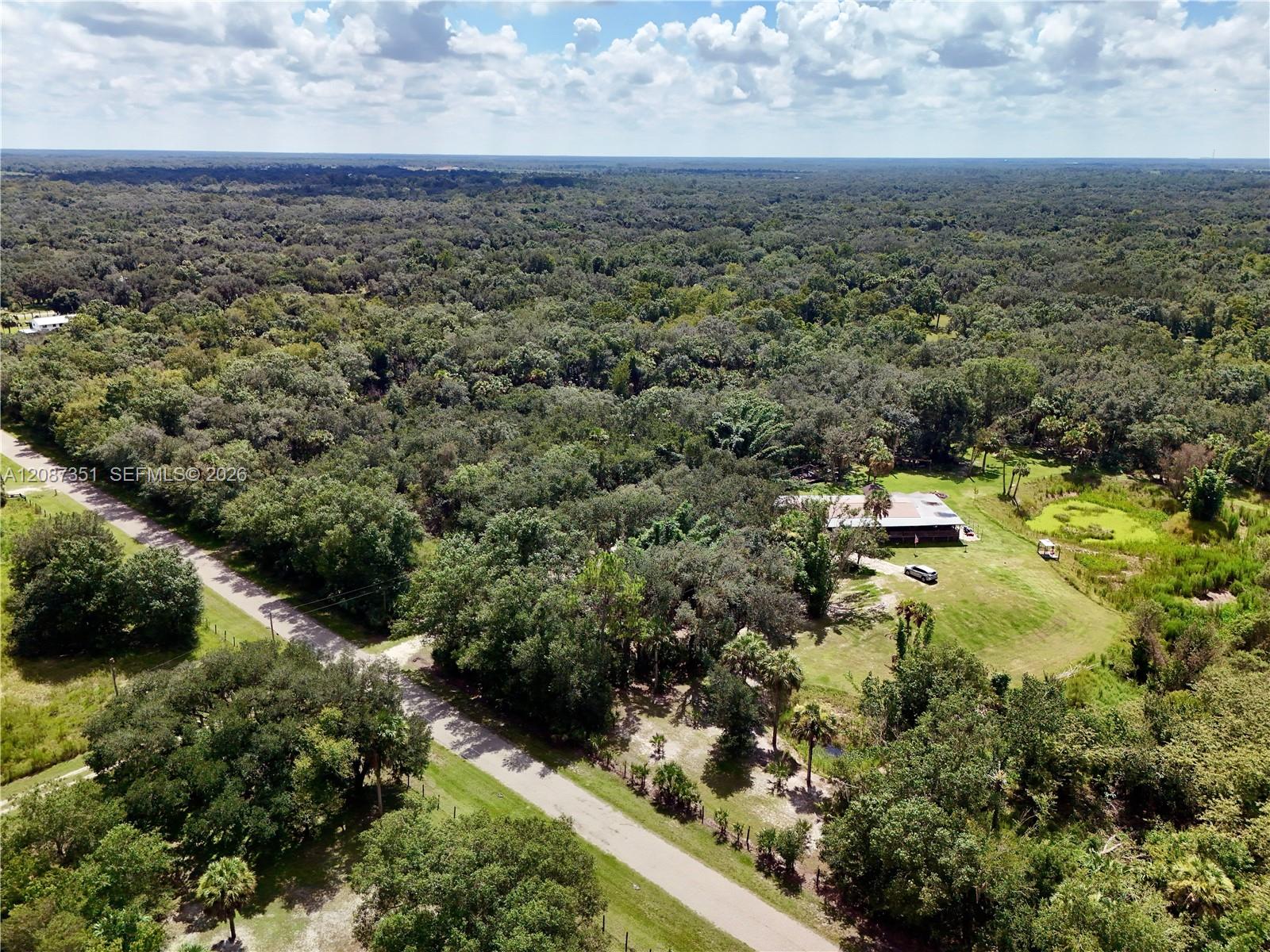 8671 Sw Opossum Property Photo 3