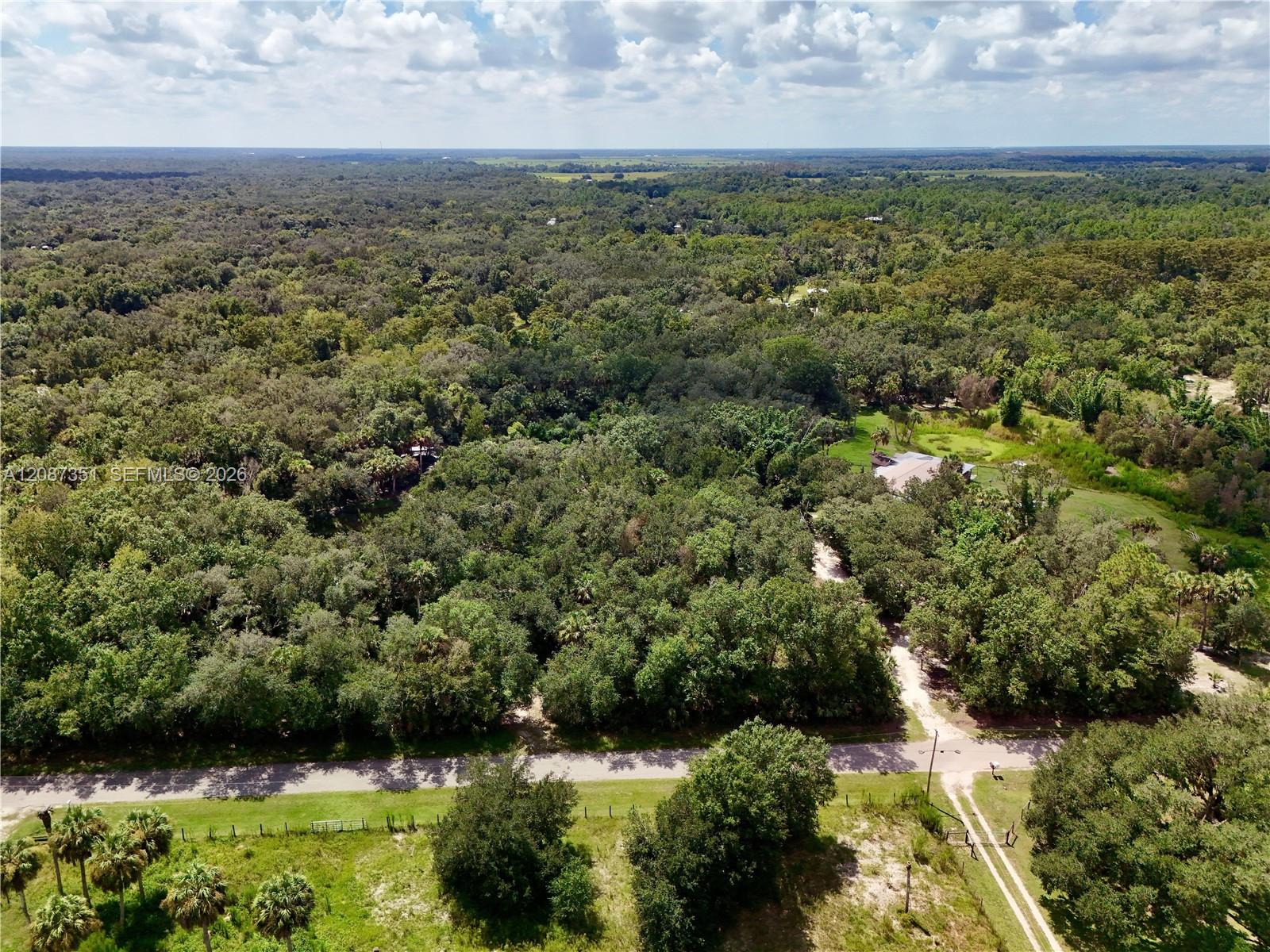 8671 Sw Opossum Property Photo 6
