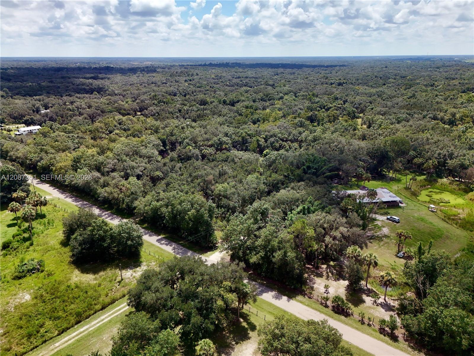 8671 Sw Opossum Property Photo 8