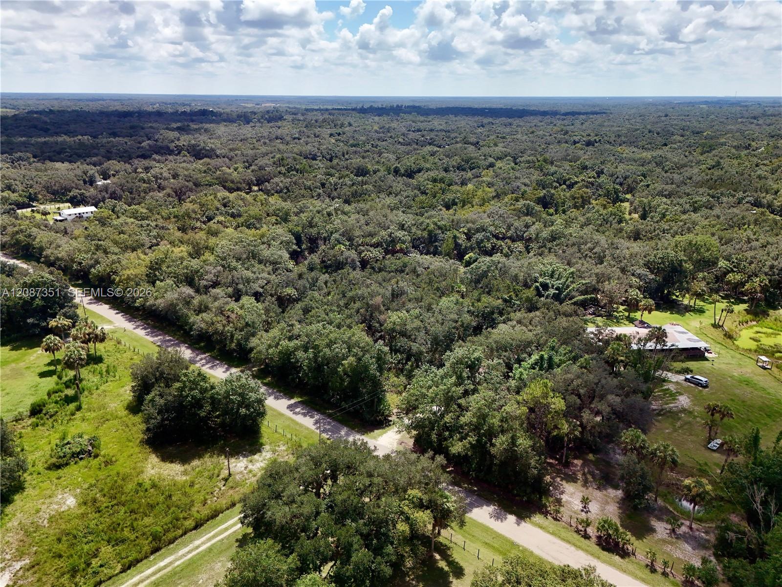 8671 Sw Opossum Property Photo 9