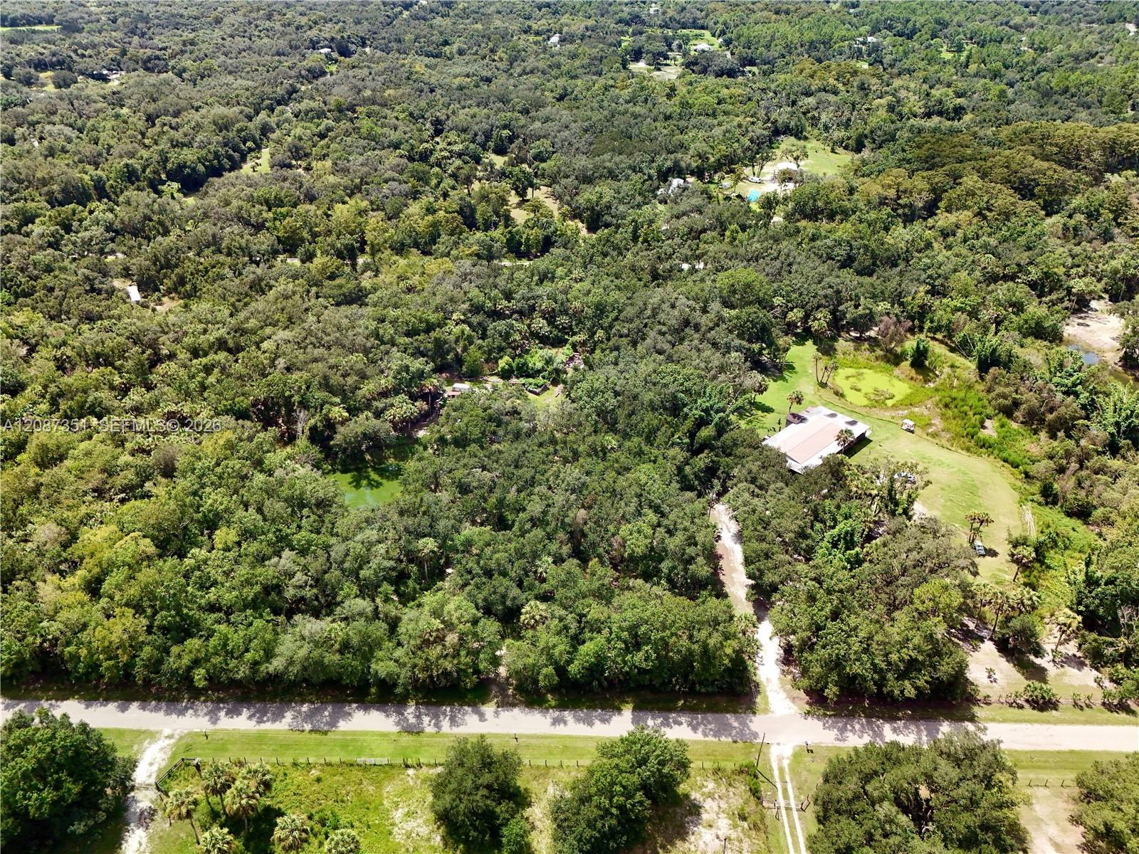 8671 Sw Opossum Property Photo 17