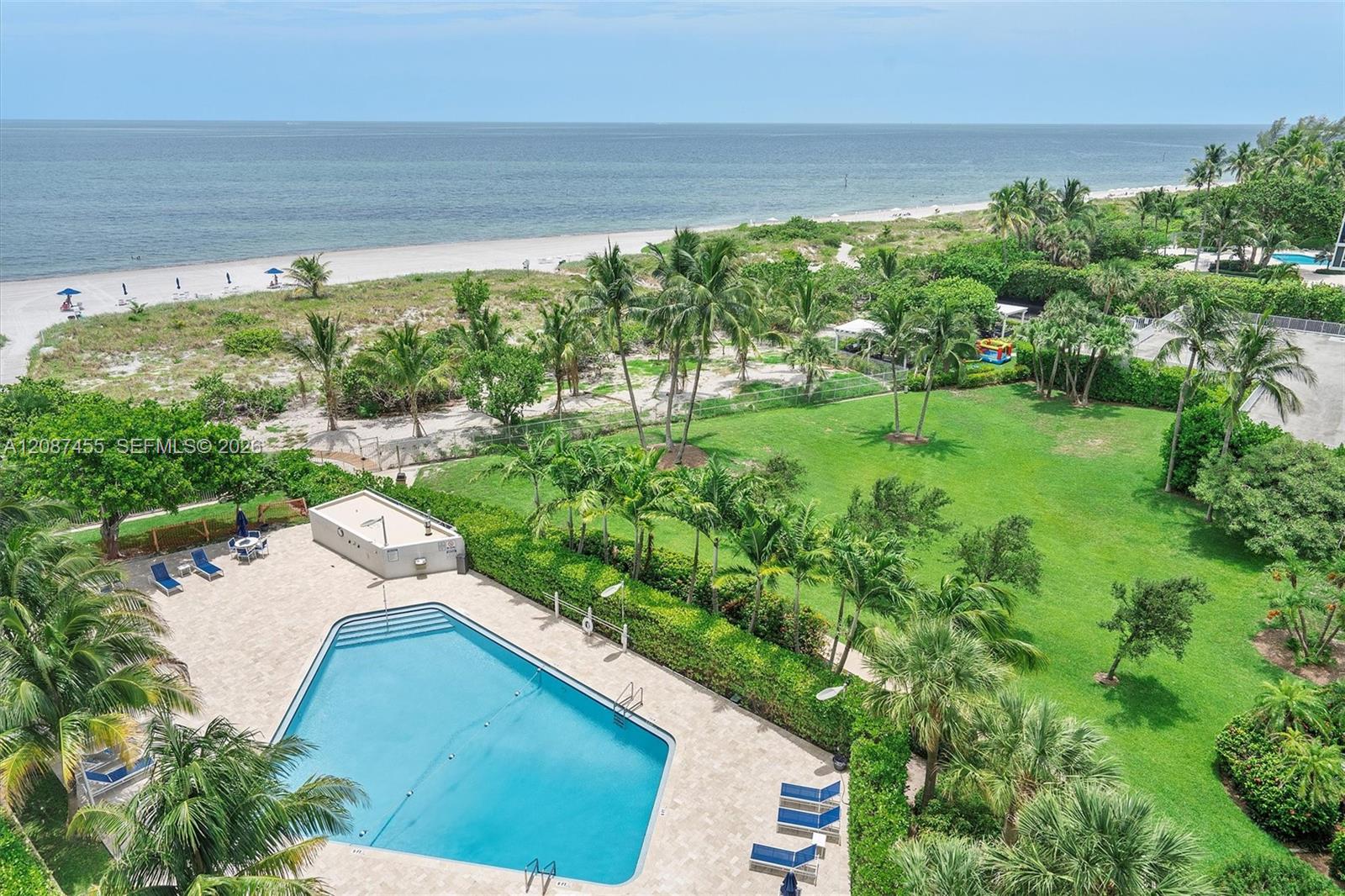 177 Ocean Lane Drive 807 Property Photo 8