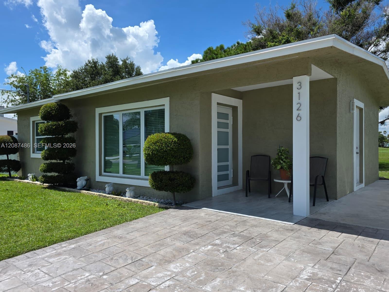 3126 Se Monte Vista Street Property Photo 4