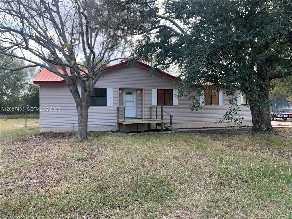 2225 N Unicorn Property Photo 1