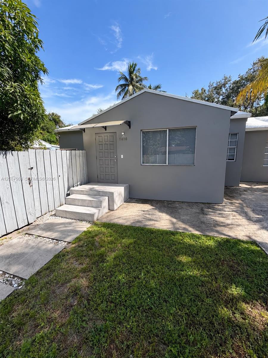 1418 Nw 101st Street Property Photo 1
