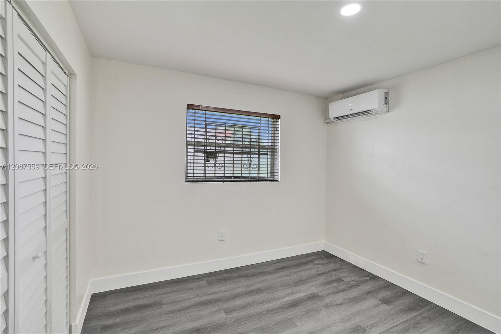 1341 Nw 75th Street Property Photo 17