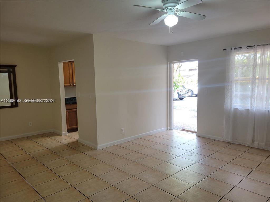 8704 Nw 35th Street 105 Property Photo 2