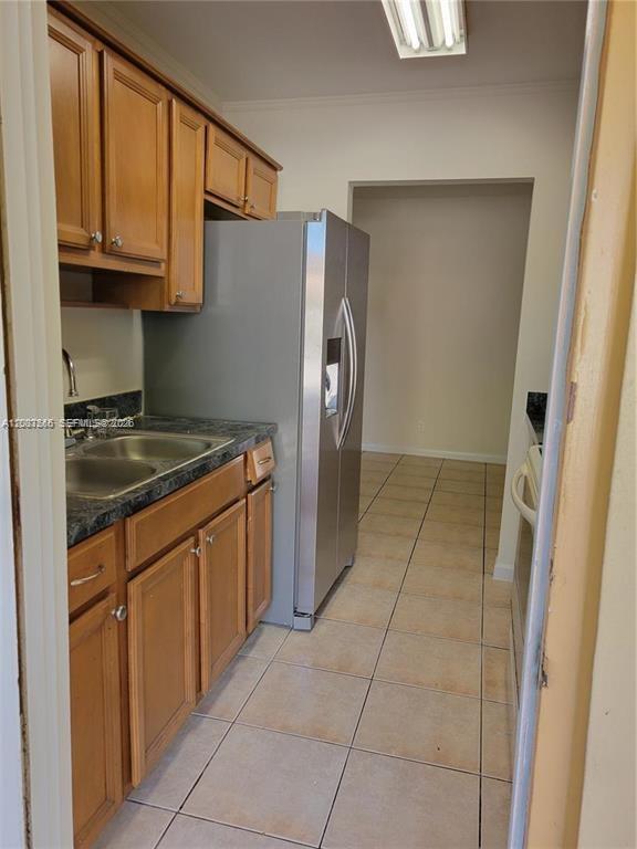 8704 Nw 35th Street 105 Property Photo 4