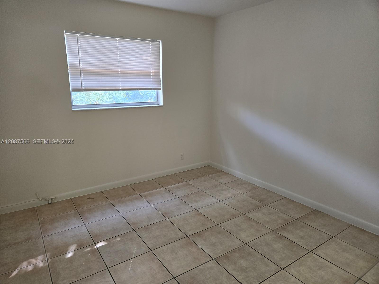 8704 Nw 35th Street 105 Property Photo 16