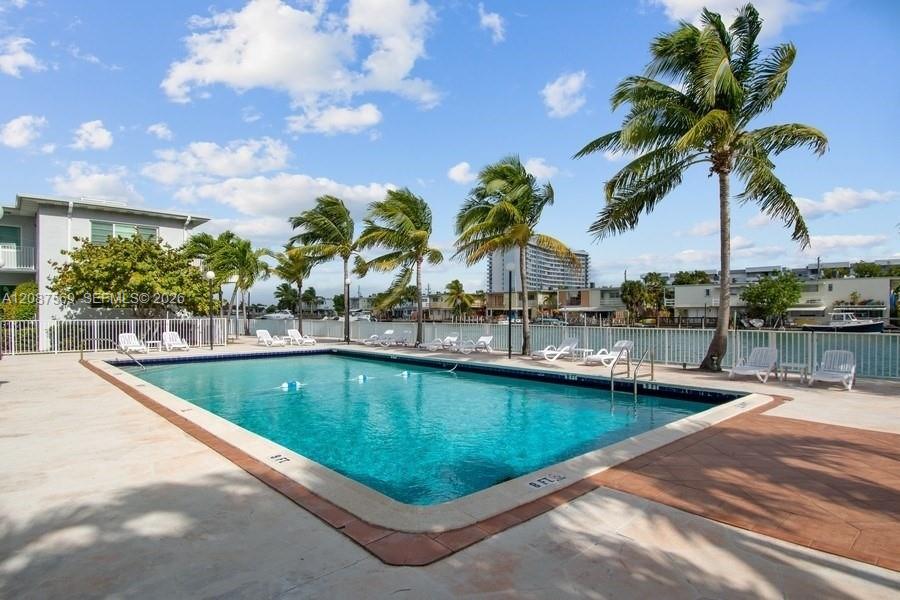 7207 Bay Drive 9 Property Photo 15