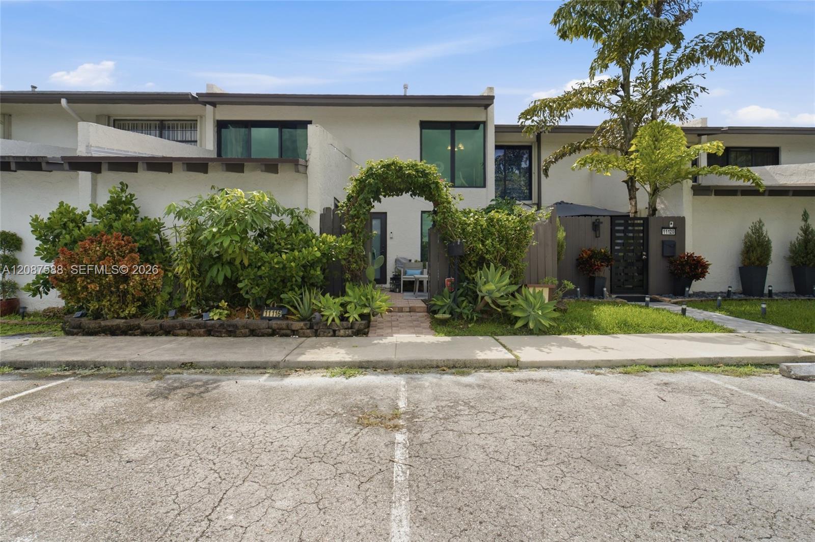 11116 Sw 70th Terrace Property Photo 1