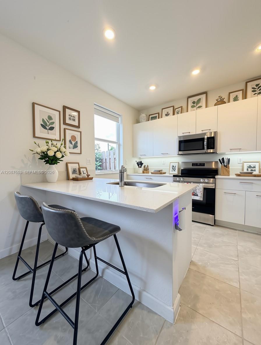 12570 Nw 22nd Place . Property Photo 15