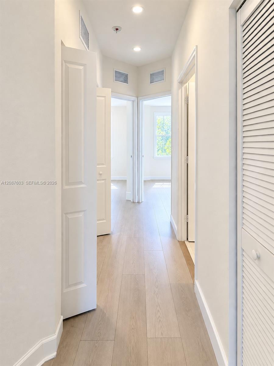 12570 Nw 22nd Place . Property Photo 28