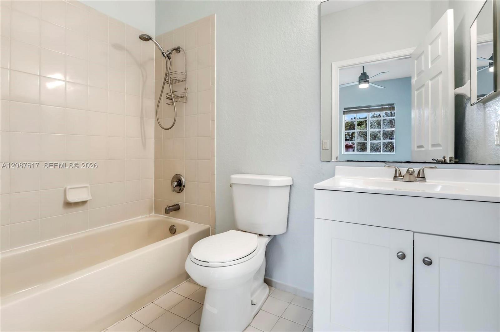 8870 N Isles Circle Property Photo 23