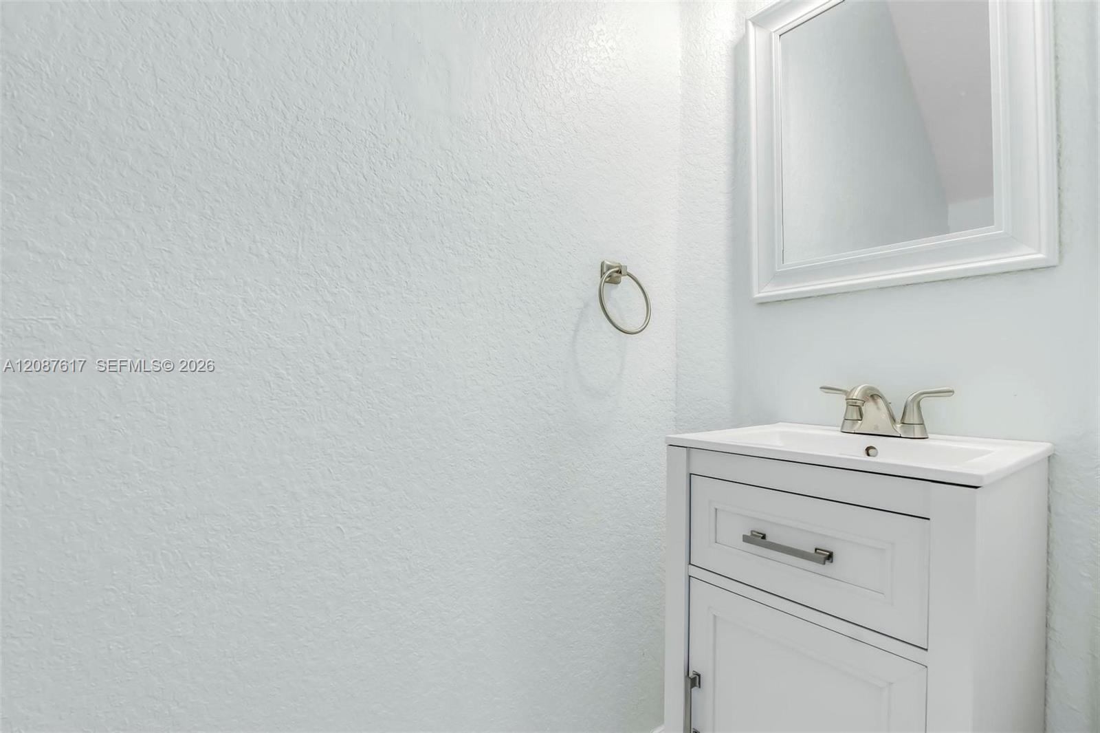 8870 N Isles Circle Property Photo 24