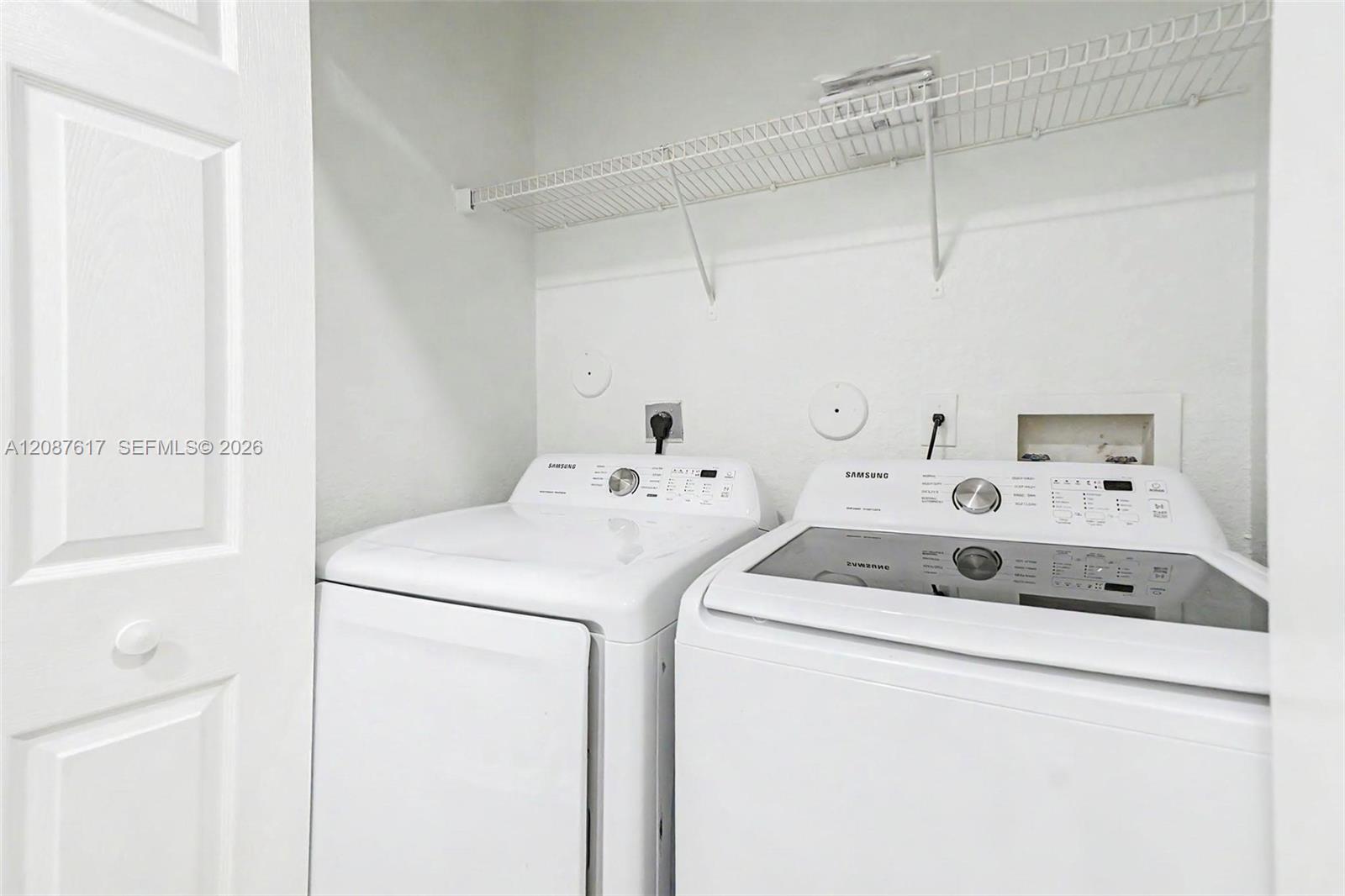 8870 N Isles Circle Property Photo 26